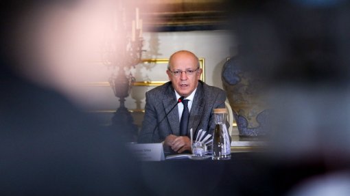 Covid-19: Portugal diz que UE deve ser cautelosa &quot;no levantamento das restrições&quot;