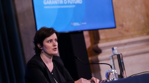 Covid-19: Governo afirma que alívio de medidas representa novo passo para regresso à vida normal