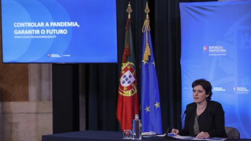 Covid-19: Contactos de alto risco vão deixar de ficar em confinamento