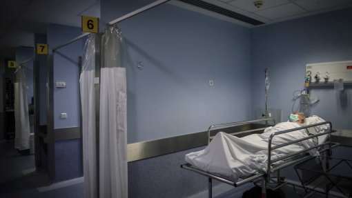 Covid-19: Internamentos diminuem, 13.158 infeções e 28 mortes nas últimas 24 horas