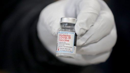 Covid-19: Agência Europeia do Medicamento recomenda vacina da Moderna em crianças até 11 anos
