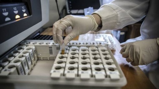 Covid-19: Linhagem BA.2 já é dominante e responsável por 58,2% das infeções – INSA