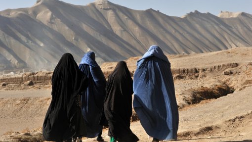 Amnistia entrega ao governo petição com 5 mil assinaturas pelas mulheres afegãs