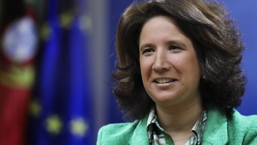 Ucrânia: Alojamento turístico poderá acolher temporariamente refugiados – secretária de Estado