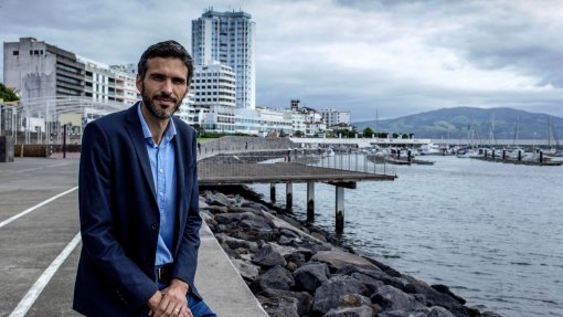 BE/Açores quer integrar nos quadros precários do Serviço Regional de Saúde
