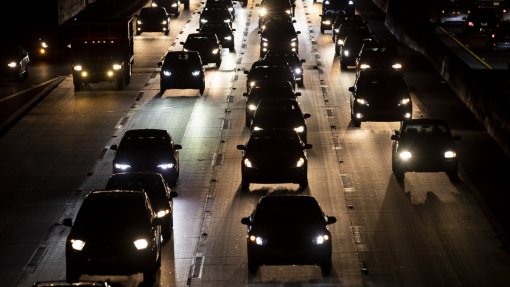 Carros europeus &quot;comem&quot; 15 milhões de pães por dia em biocombustível - estudo