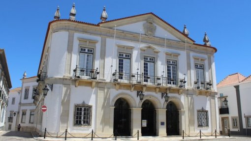 Faro ainda não assumiu competências na Saúde por &quot;bloqueio&quot; da tutela