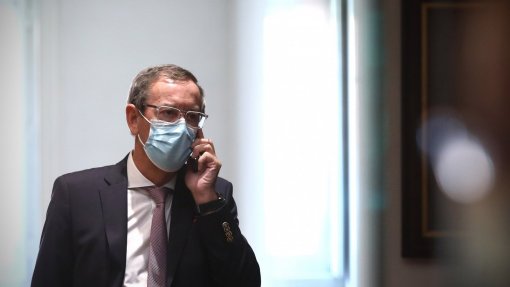 Bastonário quer gestão de doentes crónicos pelos médicos de familia e medicina interna