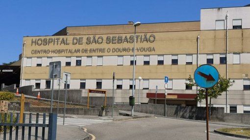 Avaria nas portas em elevador do Hospital da Feira causa ferido ligeiro