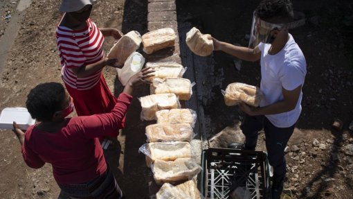 FAO sublinha que mais de 281 milhões de pessoas em África ficaram expostas à fome em 2021