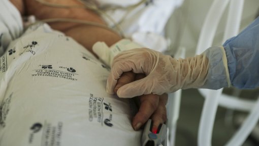 OE2022: Governo prevê gastar 1.943 ME com medidas de emergência para responder à pandemia