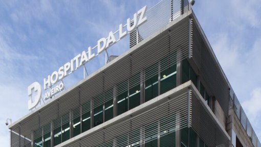 Hospital privado de Aveiro e médico condenados a pagar 130 mil euros por morte de doente