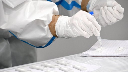 Covid-19: Portugal com Rt de 0,94 e uma média de 8.981 casos diários – INSA