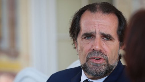 Covid-19: Madeira deve abolir uso de máscara no interior a partir de meados de maio