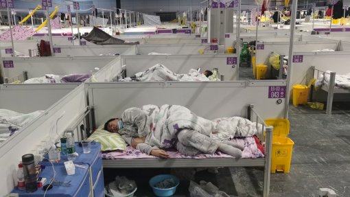 Covid-19: China regista 51 mortes, o maior número diário desde o início da pandemia
