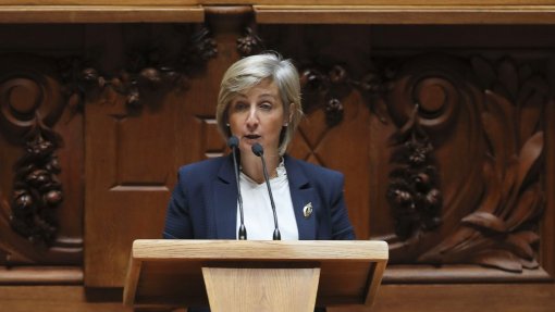 OE2022: Ministra da Saúde destaca reforço de 700 milhões num &quot;orçamento de esquerda&quot;