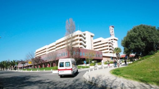 Hospital de Almada continua em contingência uma semana após ataque informático