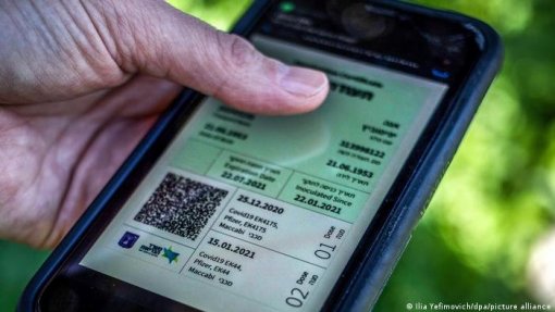 Covid-19: Parlamento Europeu aprova renovação de certificado digital, mas pede revisão intercalar