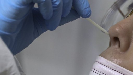 Covid-19: Governo admite disponibilidade para reavaliar comparticipação de testes