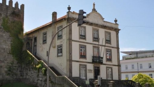 ARS Norte anuncia mudanças provisórias no Centro de Saúde da Batalha, no Porto