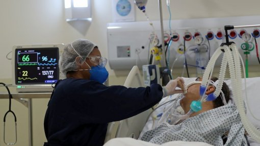 Covid-19: Metade dos infetados apresentaram sintomas de doença longa no Brasil - Fiocruz