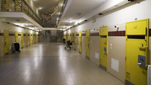 Covid-19: Atualmente existem 45 presos com doença ativa num universo de 11.743