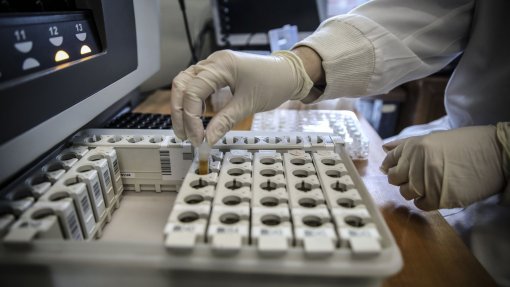 Atividade epidémica com tendência decrescente, mas incidência aumentou