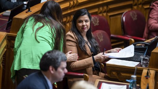 OE2022: Rejeitada na especialidade proposta do PAN para atribuição de licença menstrual