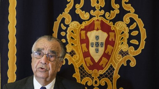 Covid-19: Serviço Regional de Saúde dos Açores agraciado no Dia de Portugal