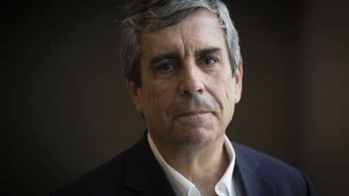SIM diz que &quot;finalmente&quot; o Ministério da Saúde reconheceu que tem um problema sério