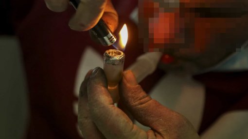 Ucrânia: Toxicodependentes refugiados na Europa devem continuar tratamentos, defende observatório europeu