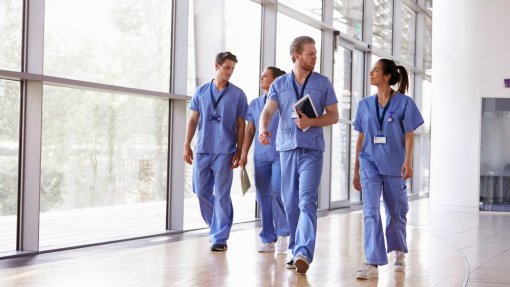 Quase 40% dos docentes de enfermagem podem passar à reforma nos próximos quatros anos - estudo