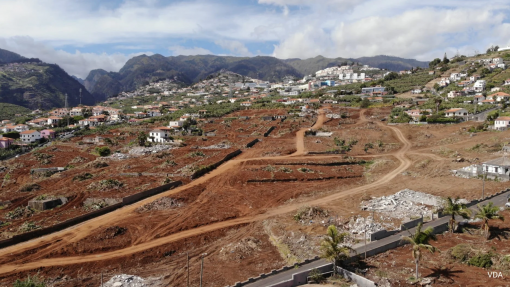 Madeira diz ser “legítima proprietária” de terreno para novo hospital cujos expropriados recusam desocupar