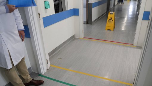 Covid-19: Especialistas vão traçar perfil dos doentes internados com doença grave e muito grave