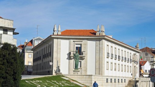 Médico acusado de violação no Hospital da Covilhã começou a ser julgado à porta fechada