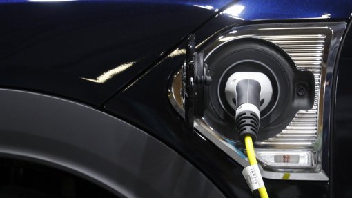 Câmara do Porto quer comparticipar aquisição de veículos elétricos de IPSS