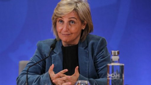 Tudo o que falha no SNS é responsabilidade política da ministra