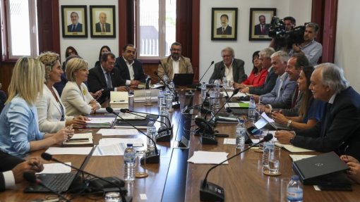 Órgão máximo entre congressos da associação de municípios debate hoje descentralização