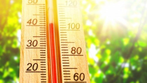 Dois distritos sob aviso laranja e 16 a amarelo por causa do tempo quente