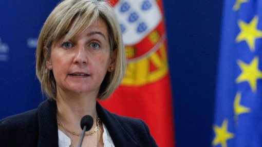 Direção executiva do SNS deverá arrancar no outono - Ministra