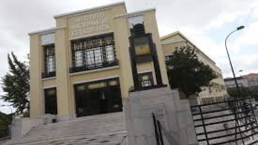 Número de mortes baixou no primeiro semestre face a 2021 - INE