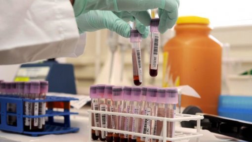 Especialistas querem rastreio universal às hepatites e menos burocracia no tratamento