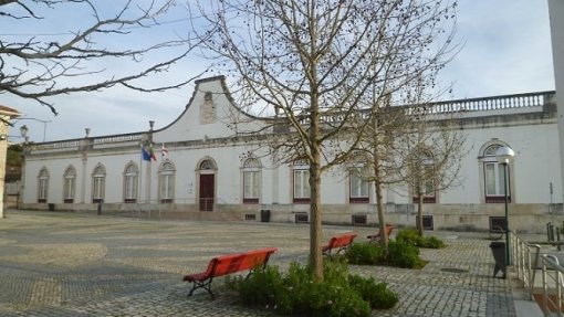 População de Porto de Mós com acesso a plano de saúde promovido pela Câmara