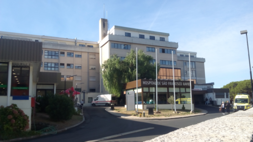 Administração diz ter “condições mínimas” nas urgências do hospital São Francisco Xavier