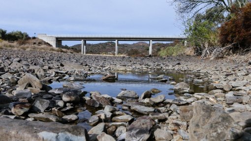 Todas as bacias hidrográficas registaram em julho descida da água armazenada