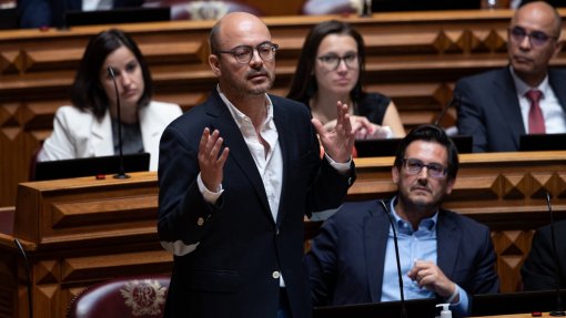 IL quer apreciação parlamentar do Estatuto do SNS e desafia PSD a juntar-se ao pedido