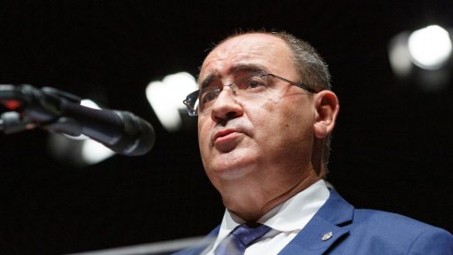 Aprovado regulamento que cria comissão de proteção de idosos em Faro