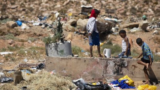 Seis ONG de apoio a crianças avisam que 8 milhões correm perigo de morrer à fome