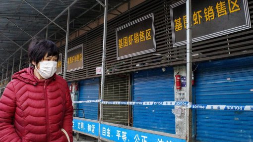 Covid-19: ‘Think tank’ chinês defende que medidas de prevenção epidémica devem ser relaxadas