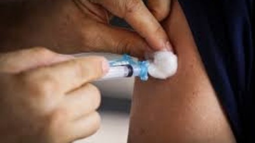 Sindicato exige contratação de enfermeiros para campanha de vacinação gripe/covid-19